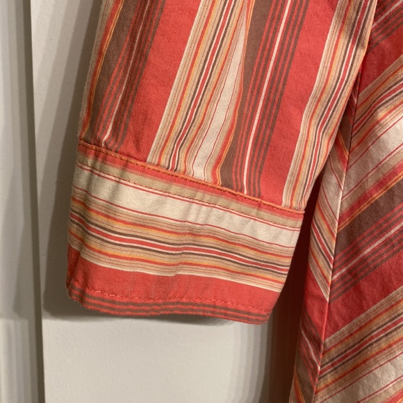 Old Navy perfect fit blouse - Picture 2 of 4